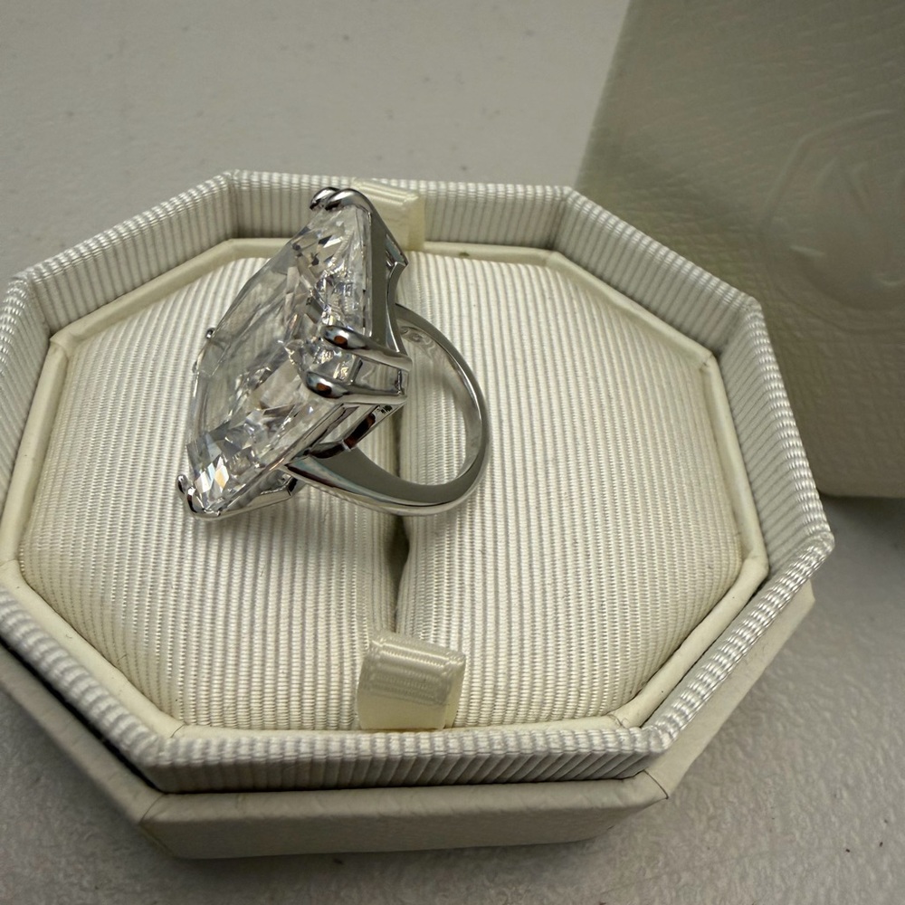 New Swarovski Mesmera Cocktail Ring, Octagon Cut Crystal, White, Rhodium Plated - Picture 7 of 11